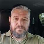 Между молотом и наковальней: незавидная участь «диких гусей» Запада на Украине