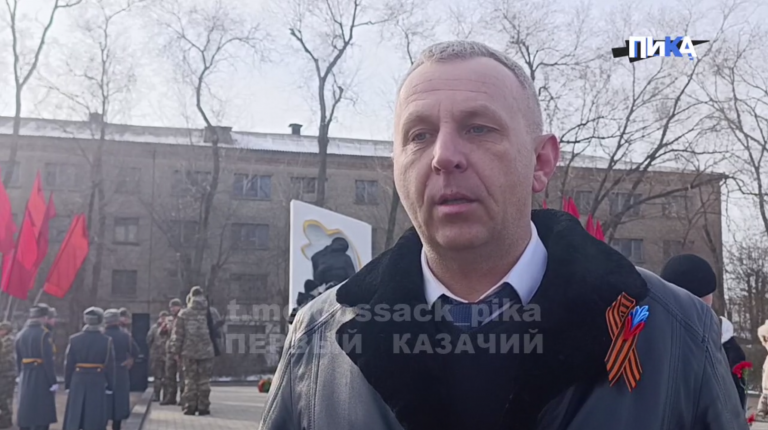 В Луганске прошёл посвящённый Дню освобождения города митинг