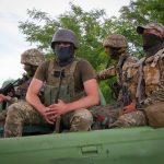 Между молотом и наковальней: незавидная участь «диких гусей» Запада на Украине