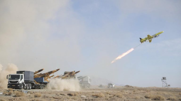 Иран ответил США: удары по позициям на Ближнем Востоке
