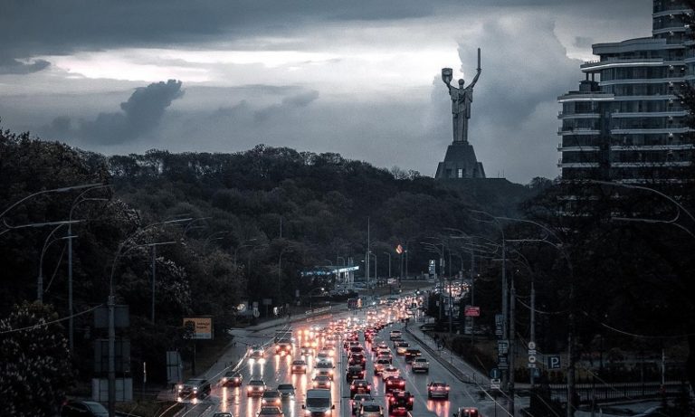 Энергосистема Украины трещит: лето пройдёт без света