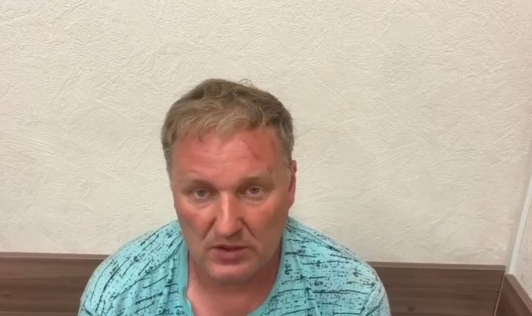 Снял бензовоз и передал врагу. В Керчи задержан предатель