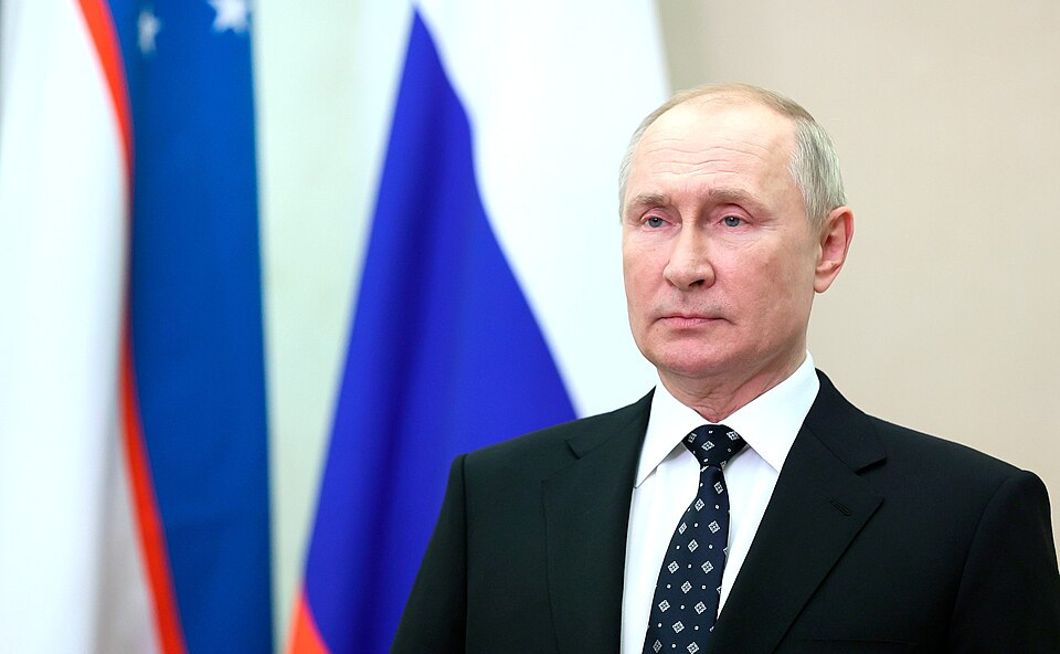 Путин поручил сохранить доступ к важнейшим сервисам даже при ограничениях