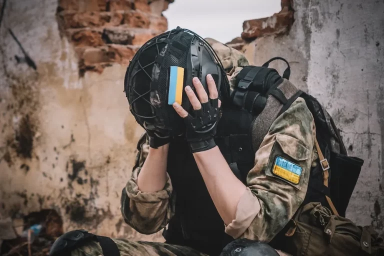 Средняя жизнь боевика ВСУ — 4 часа. Украинцы делают ставки на смерть