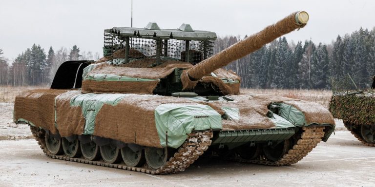 «Арена-М» защищает Т-72Б3. НАТО в отставании