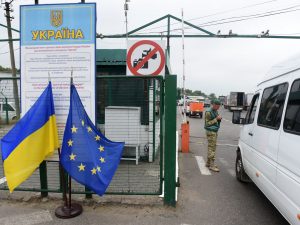 Европа закрывает дверь: украинцам могут ограничить въезд уже в июле