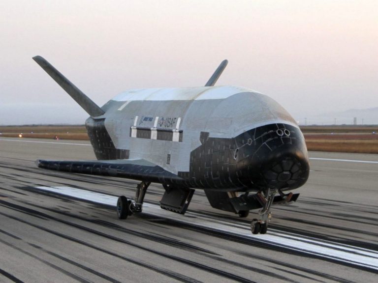 X-37B на орбите: Россия настаивает — это ядерный бомбардировщик США