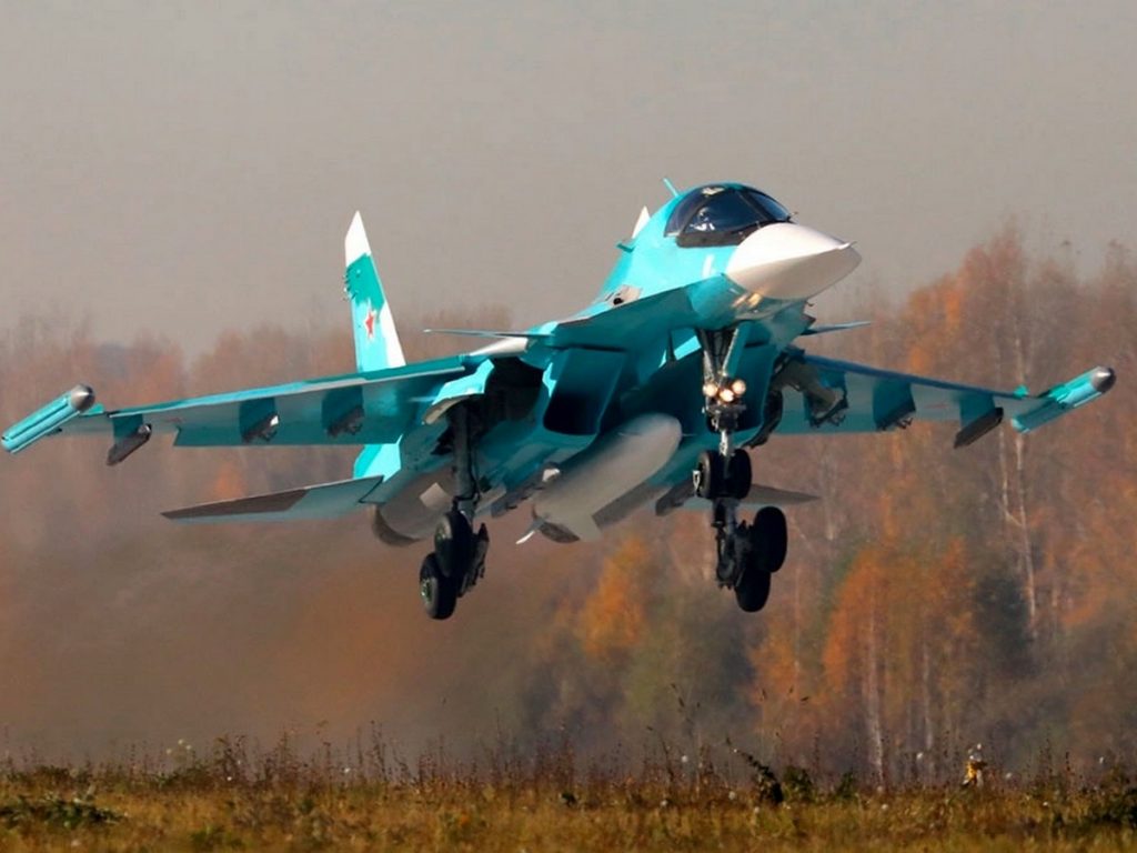 Россия удвоила производство Су-34 и показала новую партию истребителей с рекордной дальностью полёта