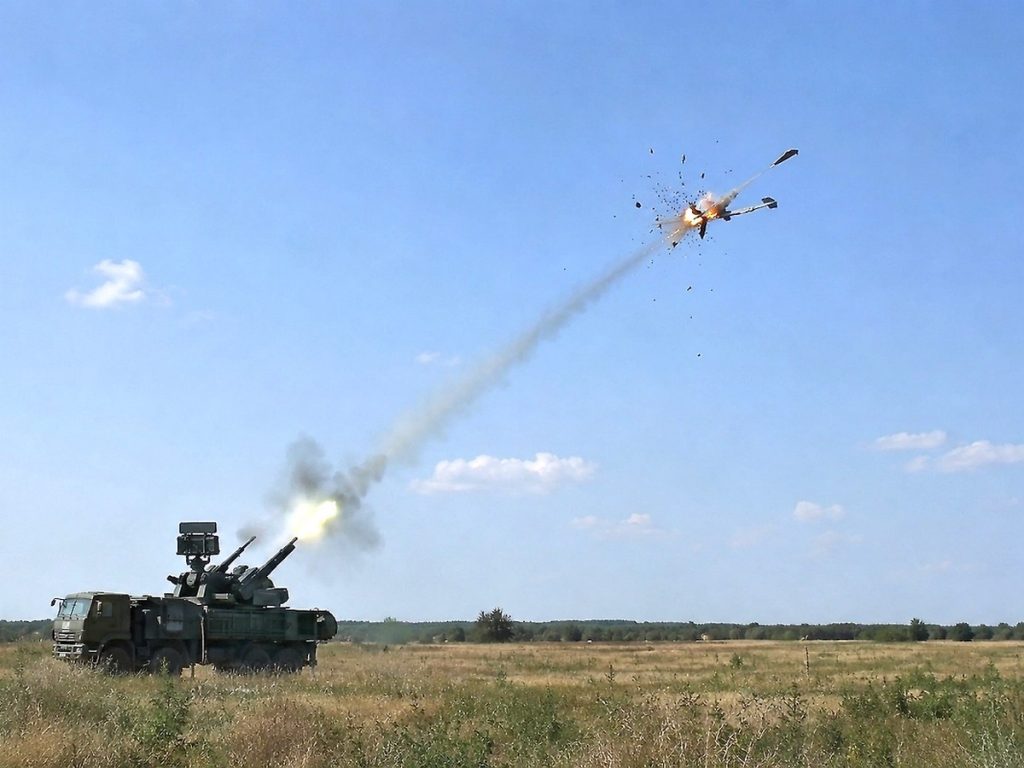 Российская ПВО за ночь уничтожила 726 украинских дронов