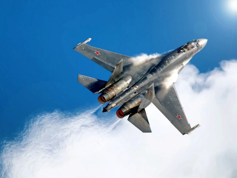 Су-35С сбил МиГ-29 на рекордной дальности 190 км