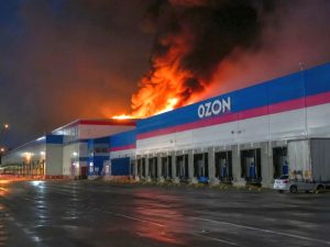 Киевский режим нанёс удар по логистическим центрам DNS и Ozon в Ростовской области