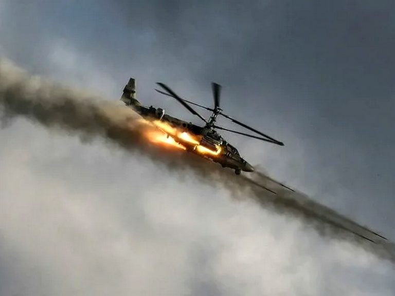 Ка-52 «Аллигатор» уничтожает украинские дроны в воздушных боях над Чёрным морем
