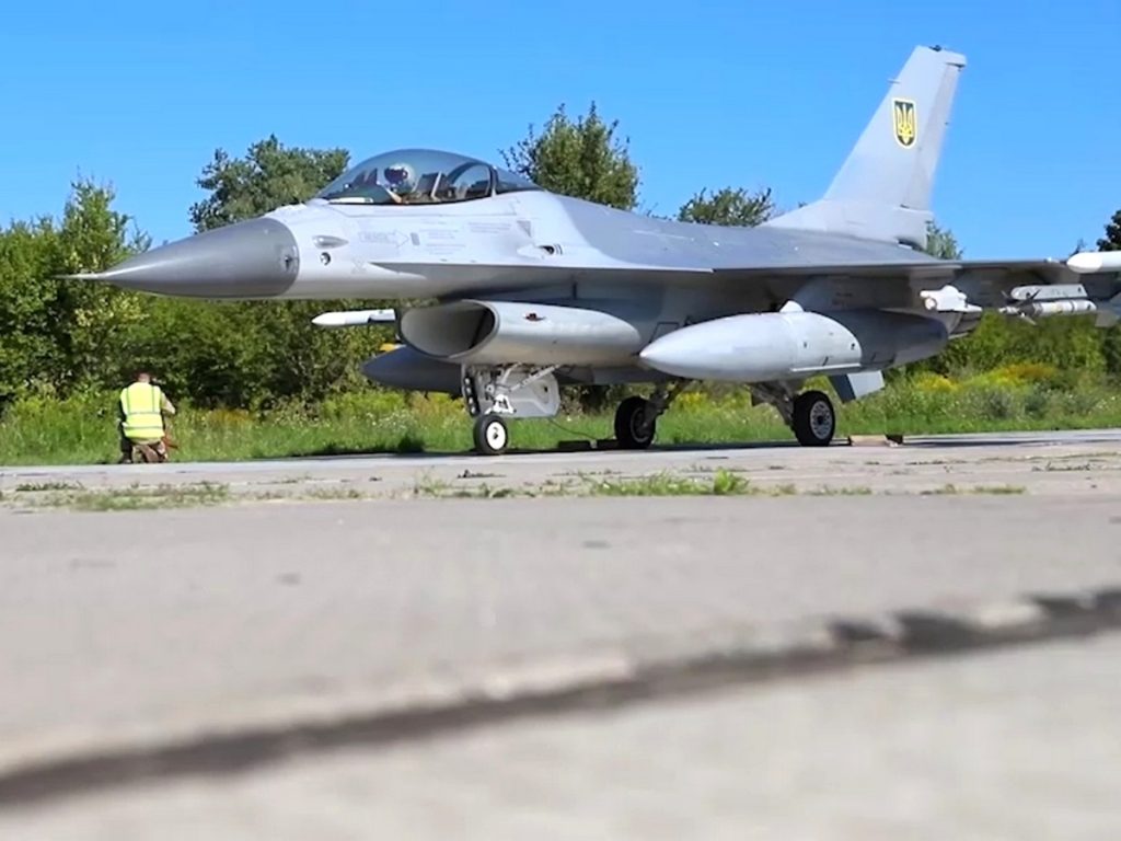 Украинские F-16 вынуждены использовать пушки — ракеты «воздух-воздух» закончились