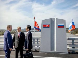 Россия и КНДР открыли первый автомобильный мост через Туманную