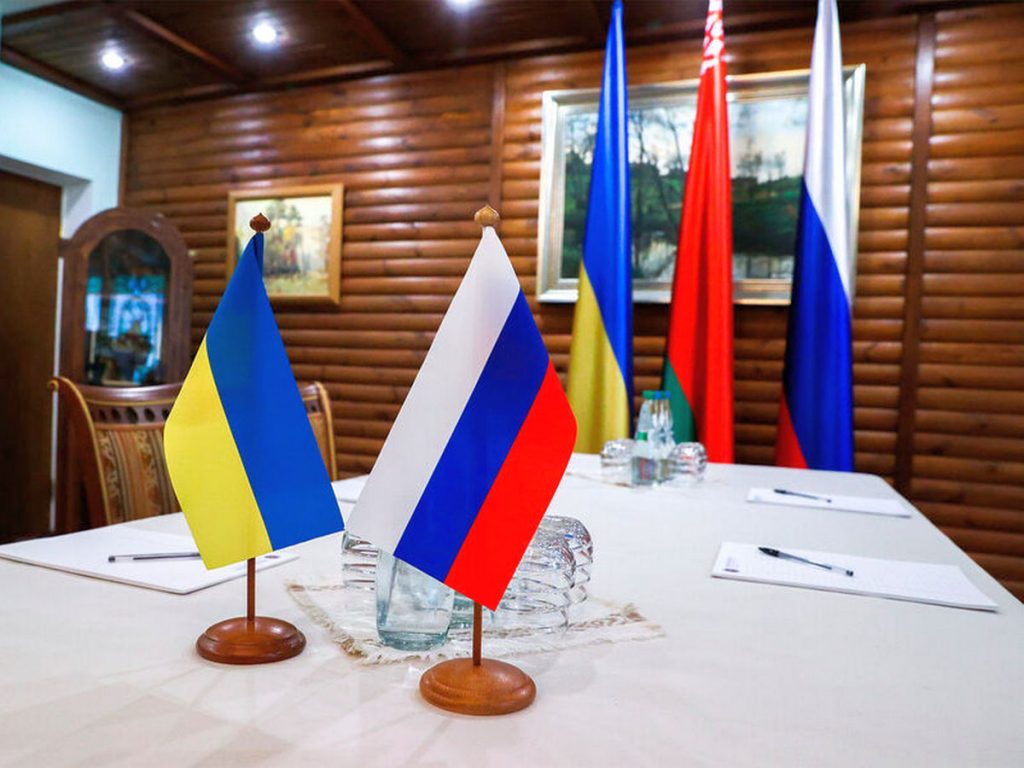 Путин: переговоры по Украине заморожены, Киев просит о встречах