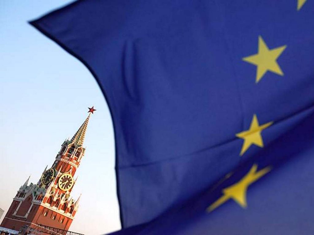 Франция и Словакия заблокировали продление санкций ЕС против России
