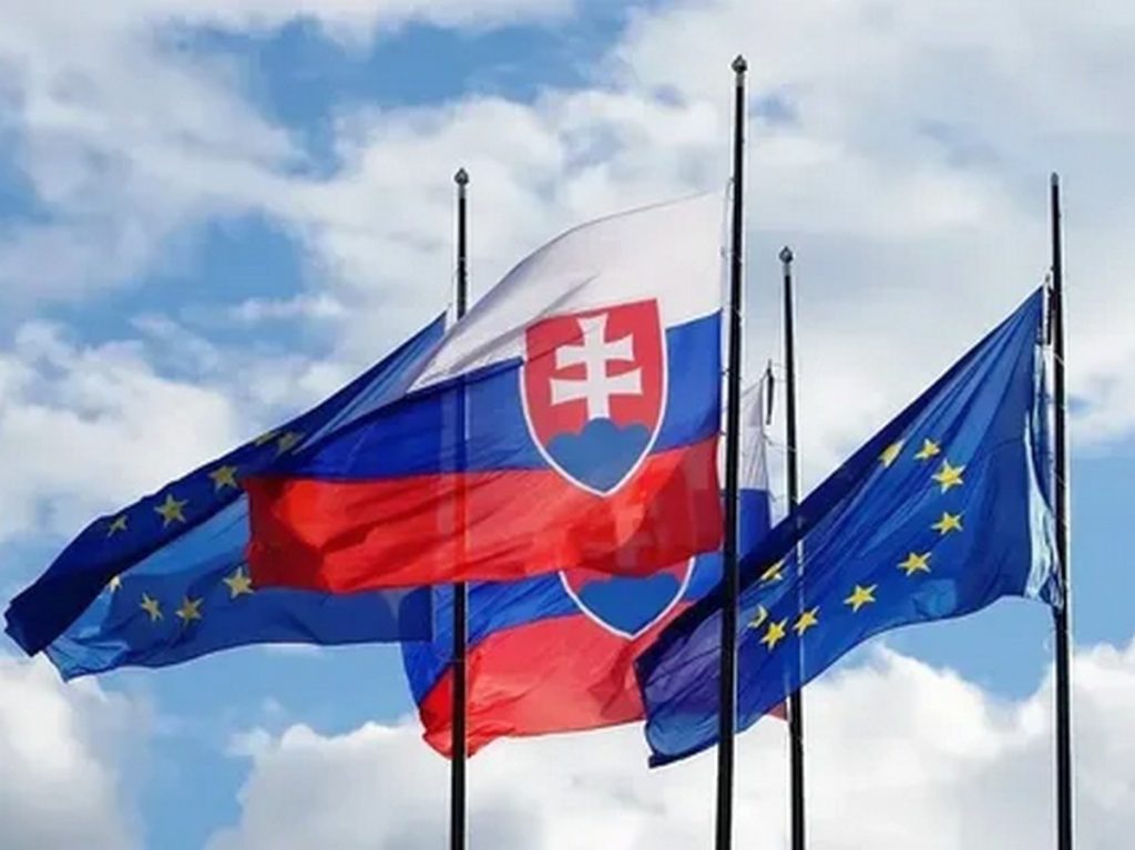 Словакия сломала санкционный строй ЕС