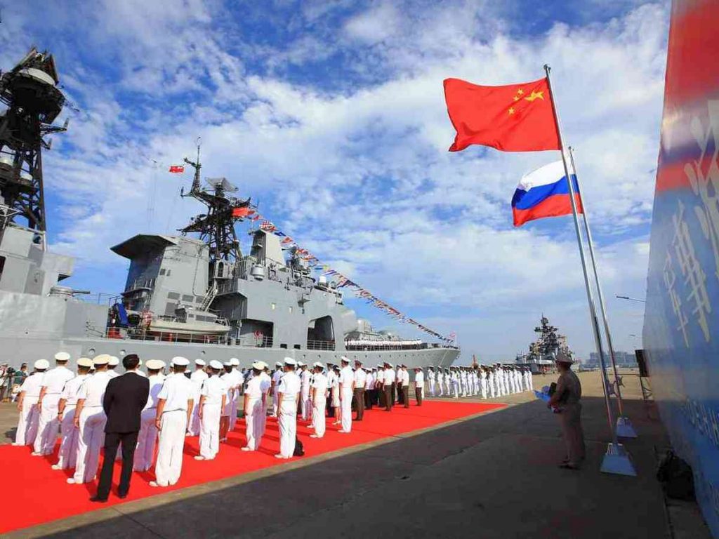 Россия и Китай начали совместные учения в Японском море