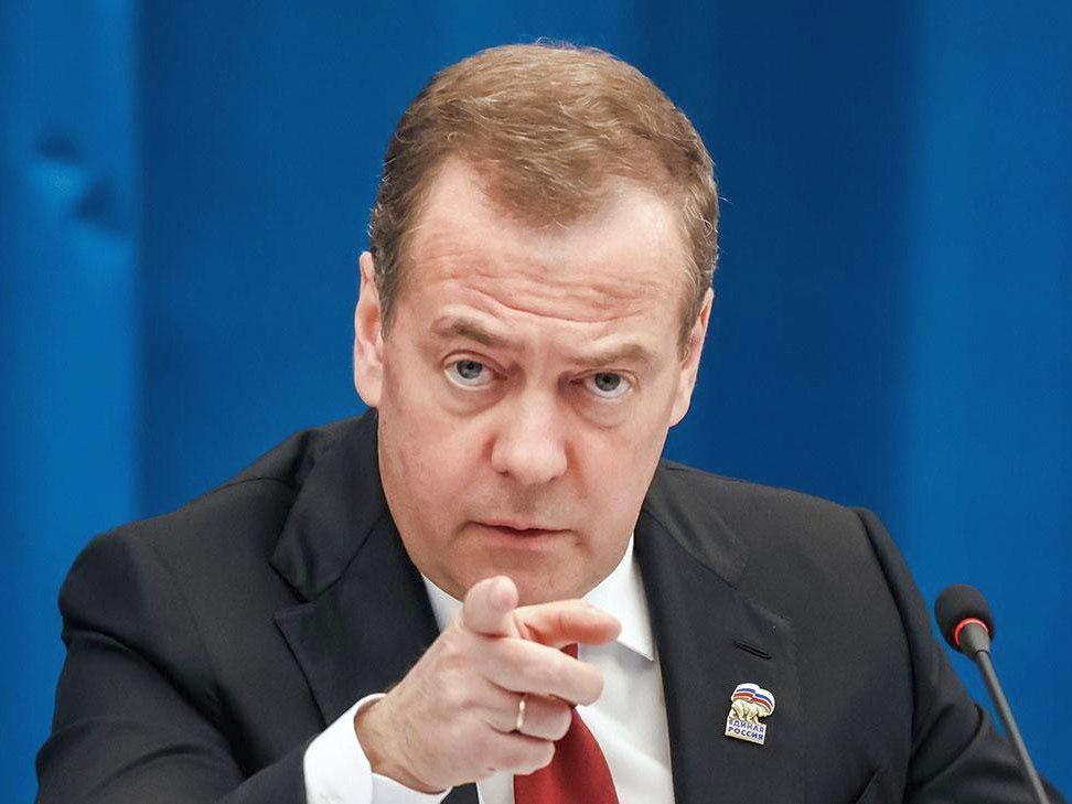 Медведев доложил о новом супероружии России