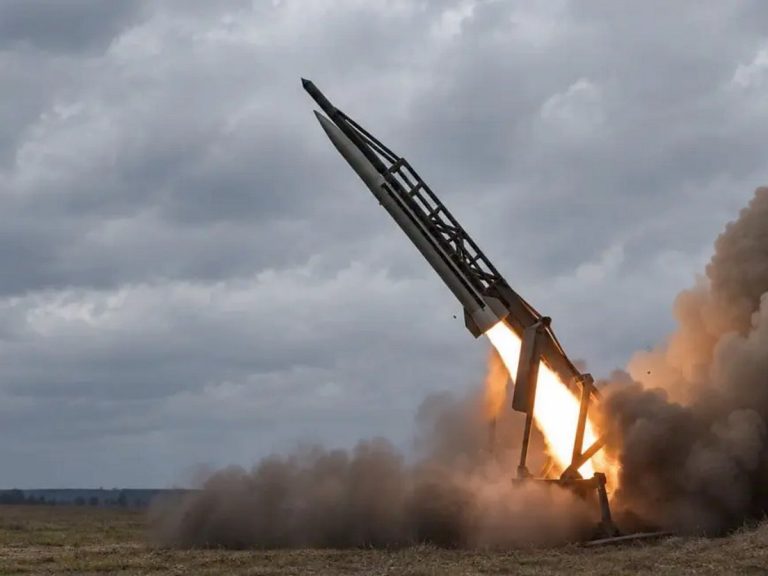 Украина впервые применила баллистическую ракету FP-7