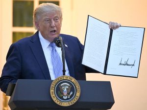 Запад ответит «визгом» на заморозку санкций Трампом
